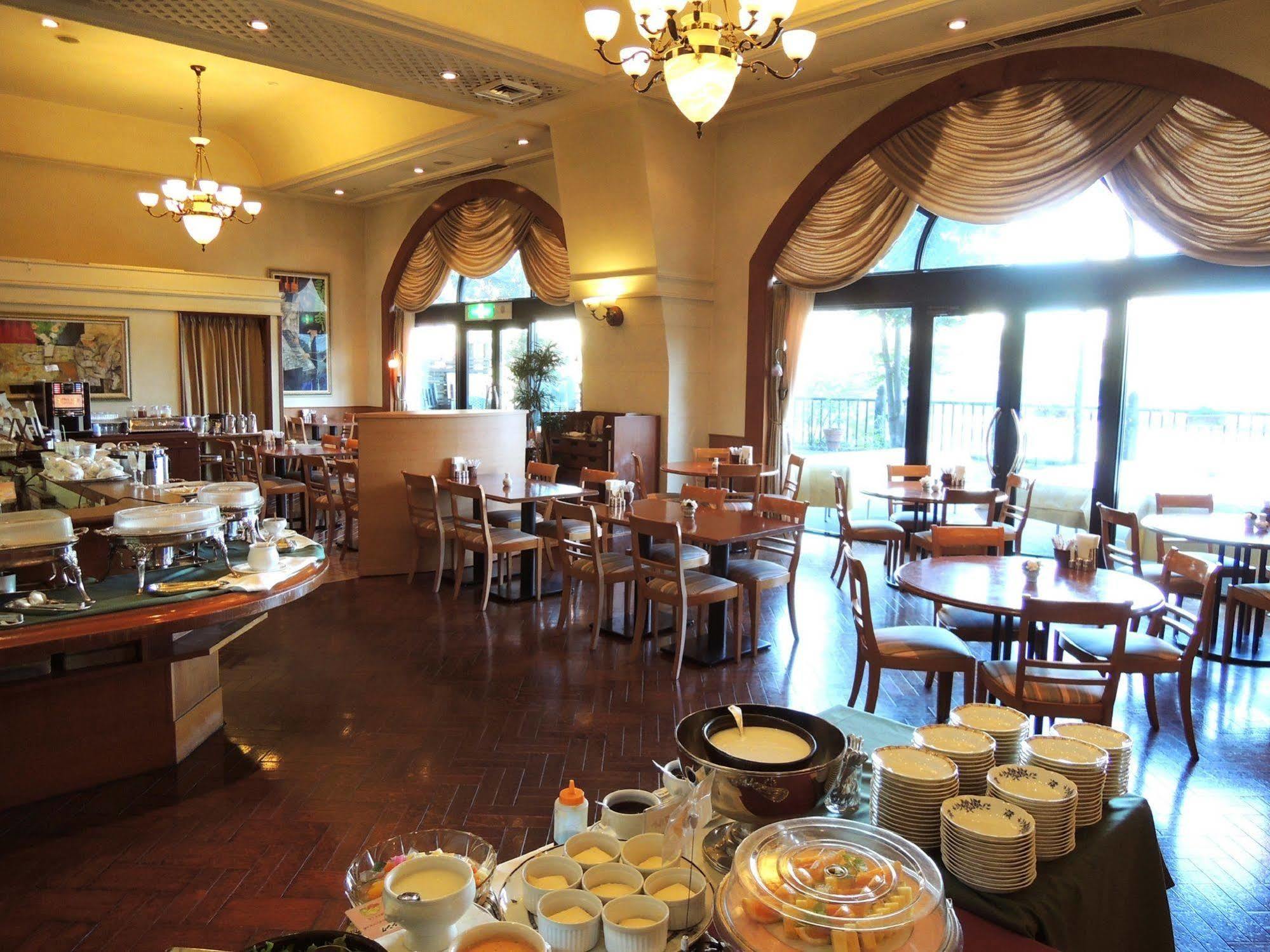קיטקיושו Hotel Crown Palais Kokura מראה חיצוני תמונה