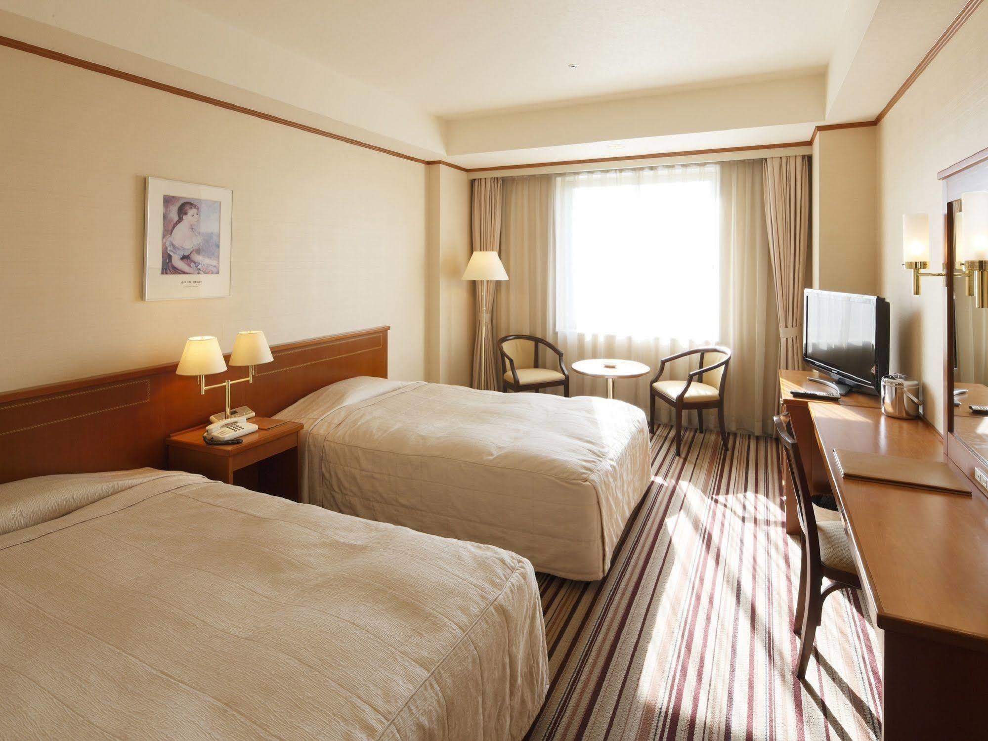 קיטקיושו Hotel Crown Palais Kokura מראה חיצוני תמונה