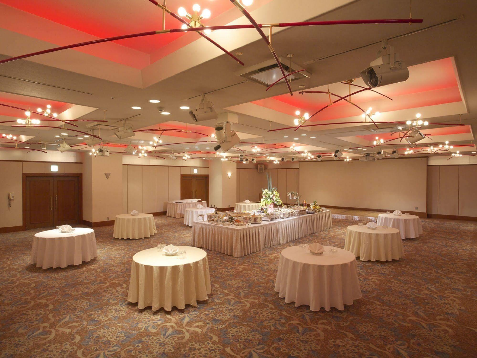 קיטקיושו Hotel Crown Palais Kokura מראה חיצוני תמונה